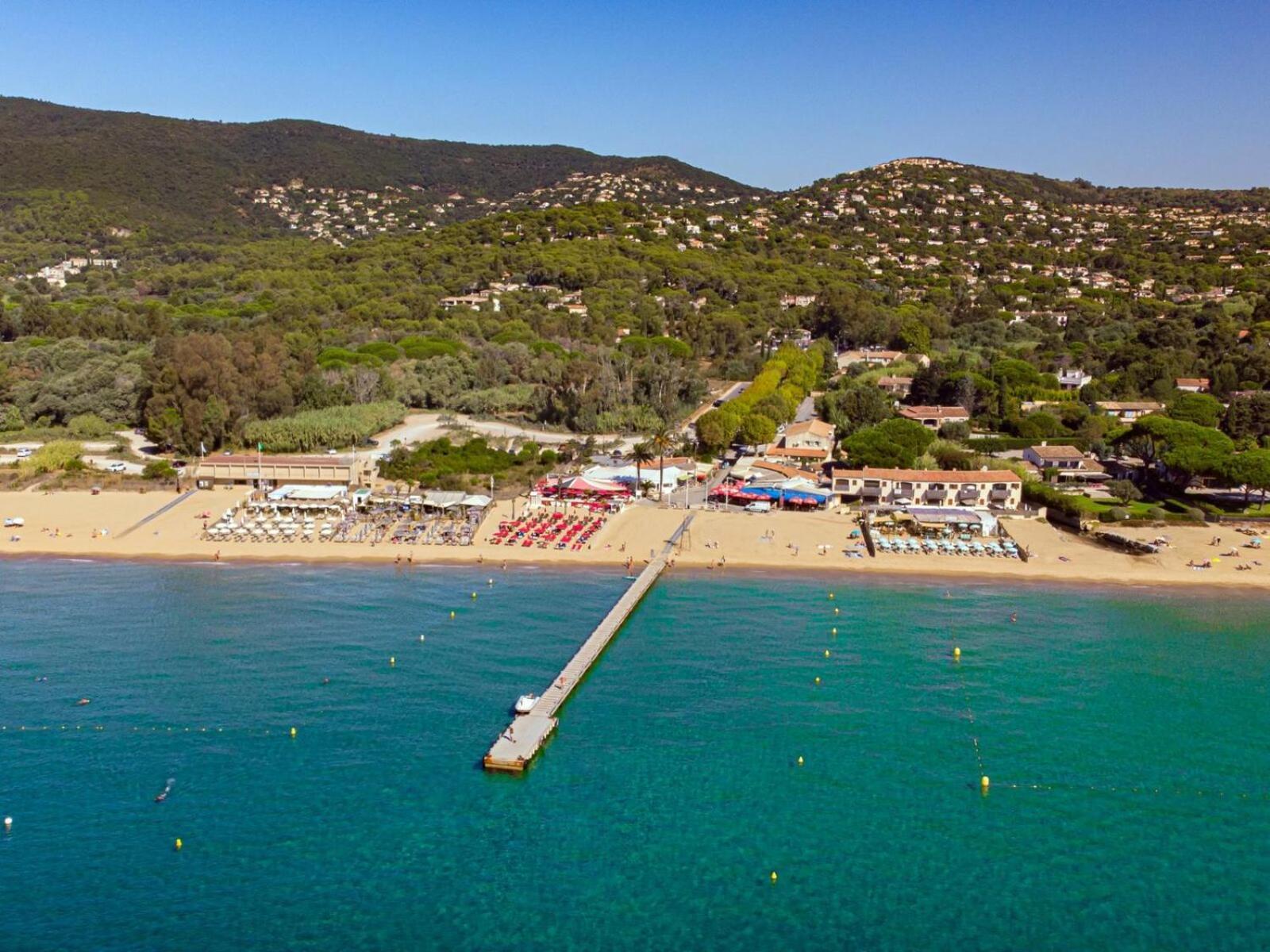 Appartement Residence Santa Barbara Avec Piscine Et A 750M De La Plage Cavalaire-sur-Mer Eksteriør billede